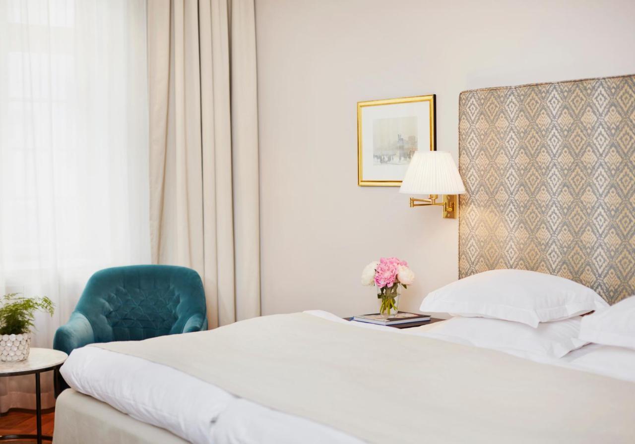 호텔 디플로맷 스톡홀름 외부 사진 A room at Hotel Axelmannstein