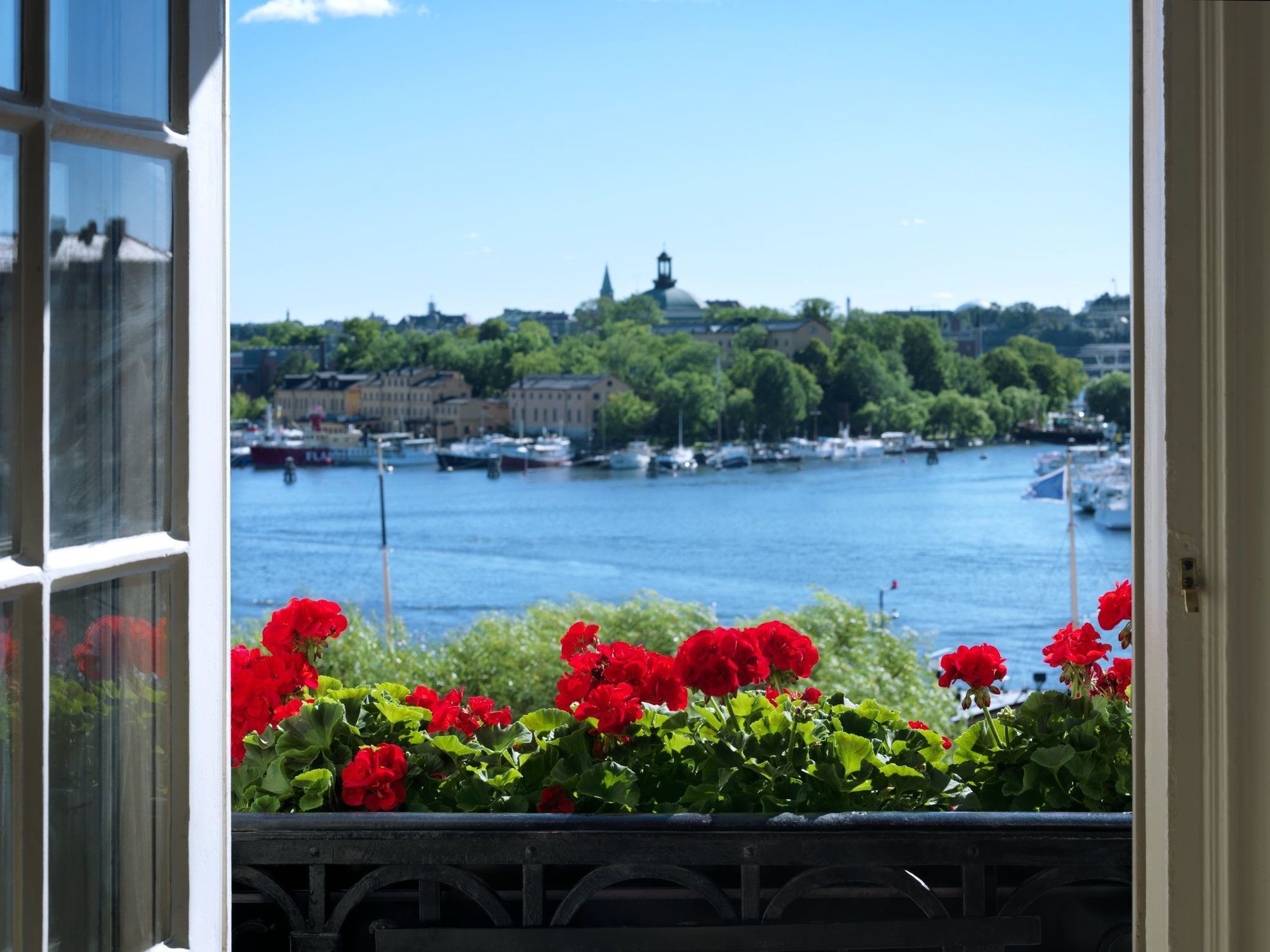호텔 디플로맷 스톡홀름 외부 사진 View of the harbour from the hotel